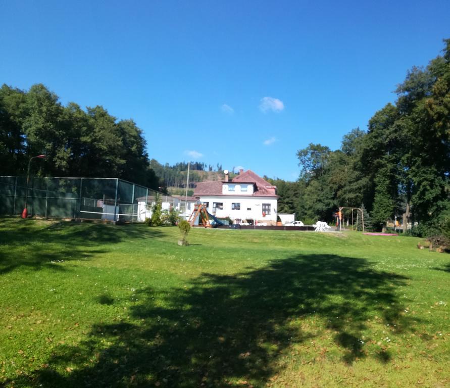 Penzion Hermanice Kraliky Exterior photo